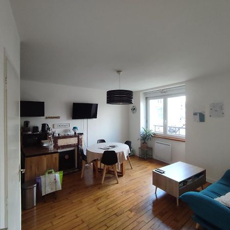 Appartement 2 Pieces Centre De Vannes Avec Parking Prive Exterior photo